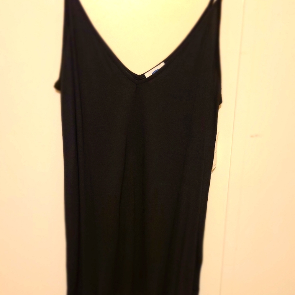 Medium old navy black tank top
